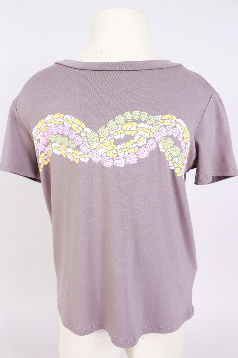 Jeans Warehouse Hawaii - S/S PRINT 7-16 - INTERTWINED NA LEI TEE | KIDS SIZE 7-16 | By LUZ