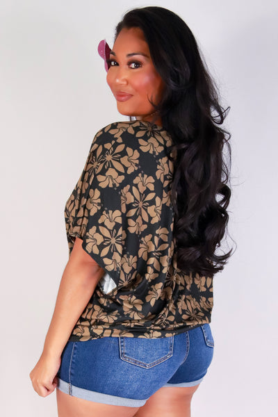 Jeans Warehouse Hawaii - PLUS PRINTED S/S - HIBISCUS QUILT DOLMAN TOP | By LUZ