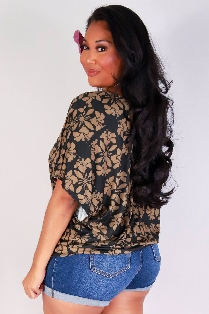 Jeans Warehouse Hawaii - PLUS PRINTED S/S - HIBISCUS QUILT DOLMAN TOP | By LUZ