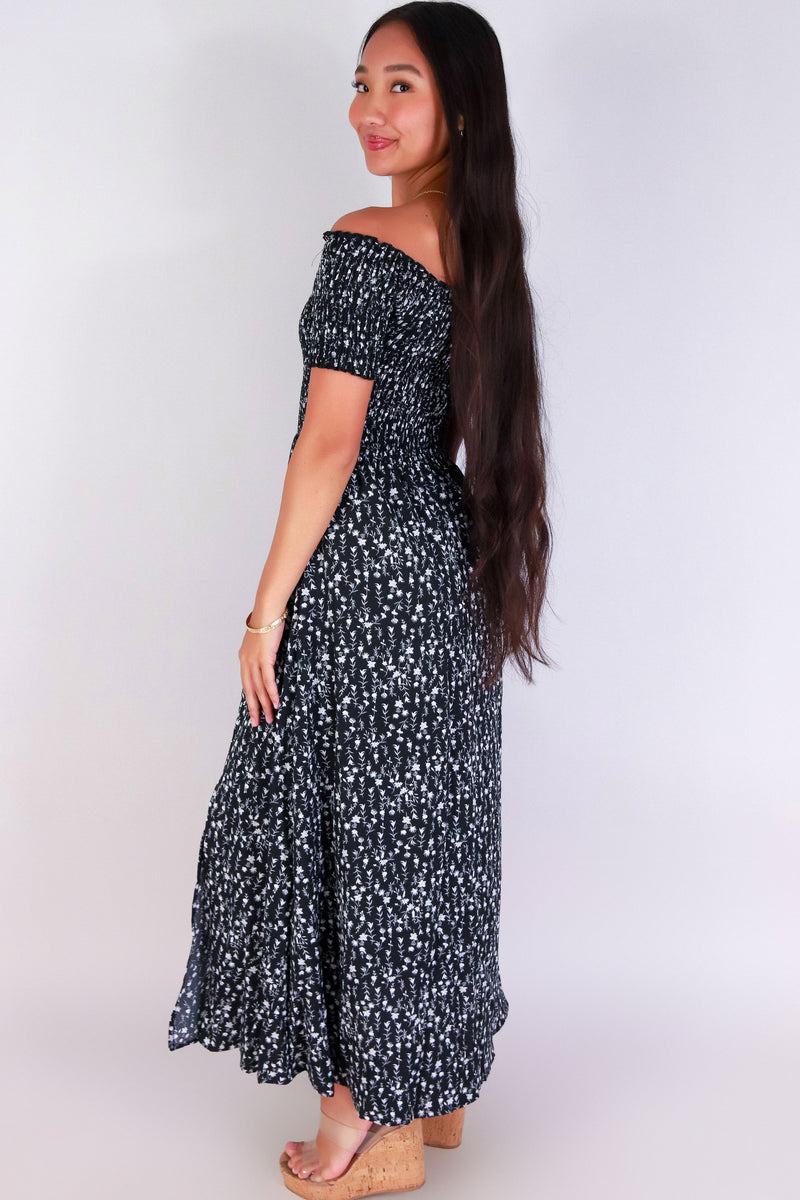 Jeans Warehouse Hawaii - SLEEVE SHORT PRINT DRESSES - BARE BLOOM OFF-SHOULDER DRESS | By PAPERMOON/ B_ENVIED
