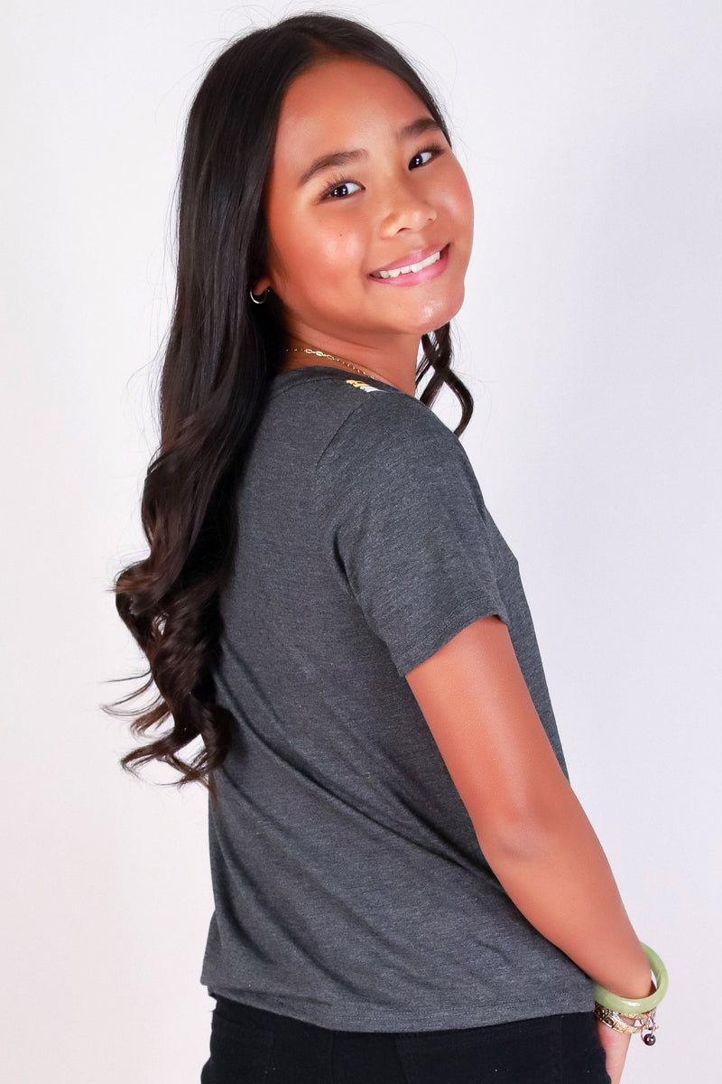 Jeans Warehouse Hawaii - S/S PRINT 2-16 - PUAKENIKENI PIKAKE NA LEI TEE | KIDS SIZE 2-16 | By LUZ