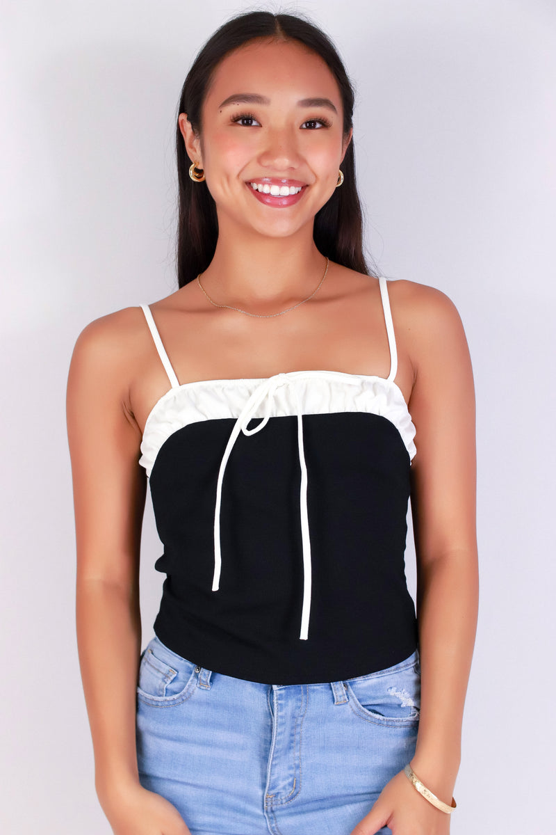 Jeans Warehouse Hawaii - SL CASUAL SOLID - SPLIT DECISION TOP | By PAPERMOON/ B_ENVIED
