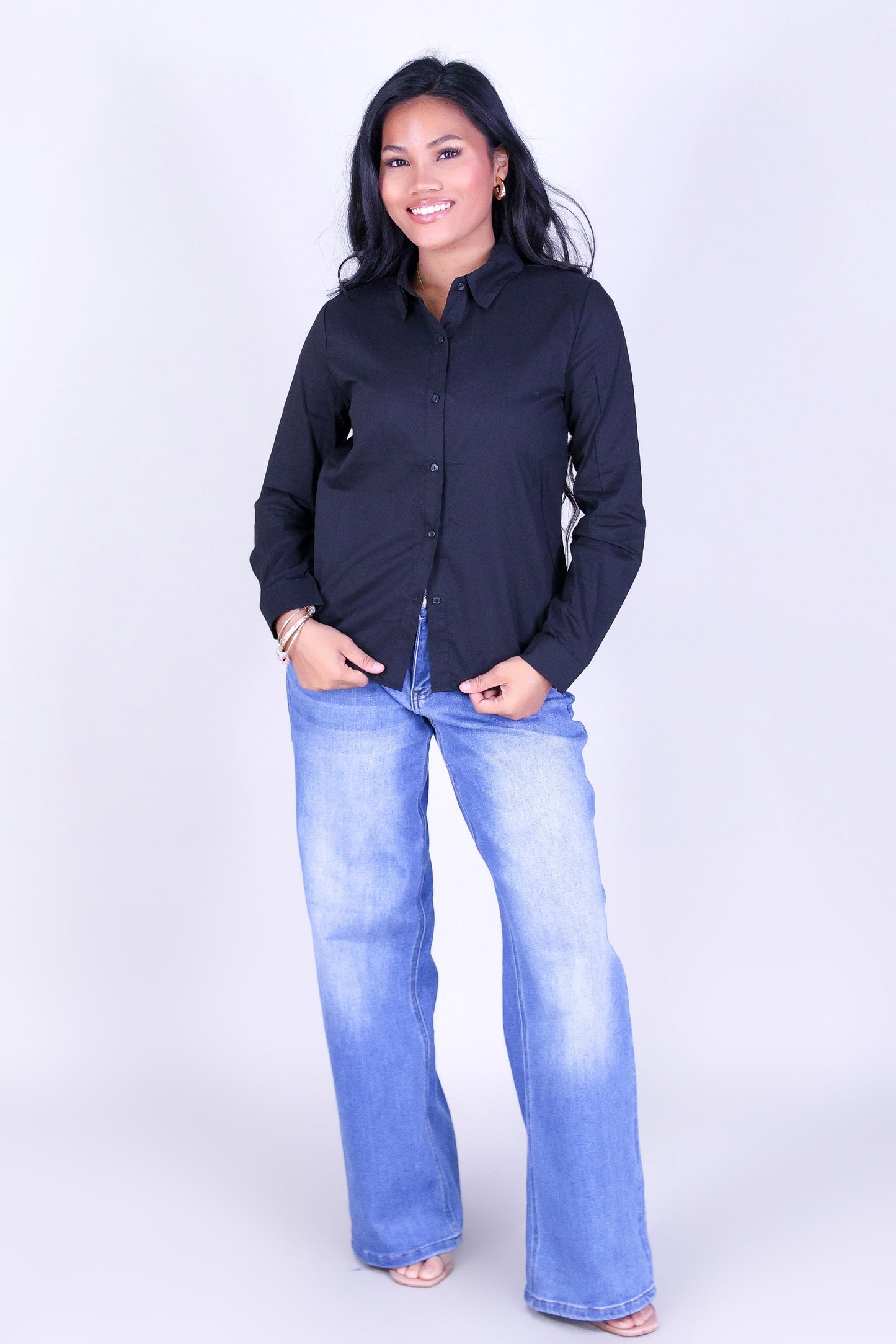 MODERN PRESS BUTTON-DOWN TOP