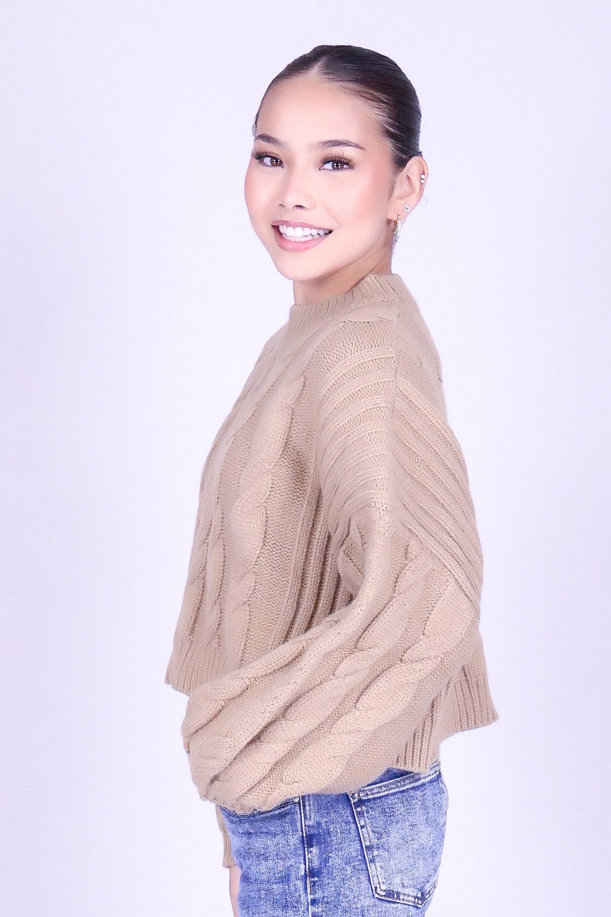COZY RETREAT SWEATER