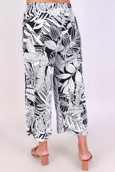 Jeans Warehouse Hawaii - SOLID KNIT CAPRI'S - TROPIC TWIST CAPRI PANTS | By PAPERMOON/ B_ENVIED