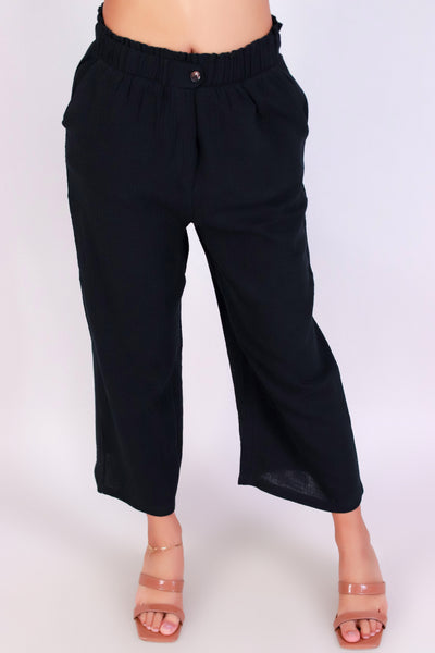 Jeans Warehouse Hawaii - SOLID WOVEN CAPRI'S - BREEZE WALK CAPRI PANTS | By I&I WHOLESALES CORP