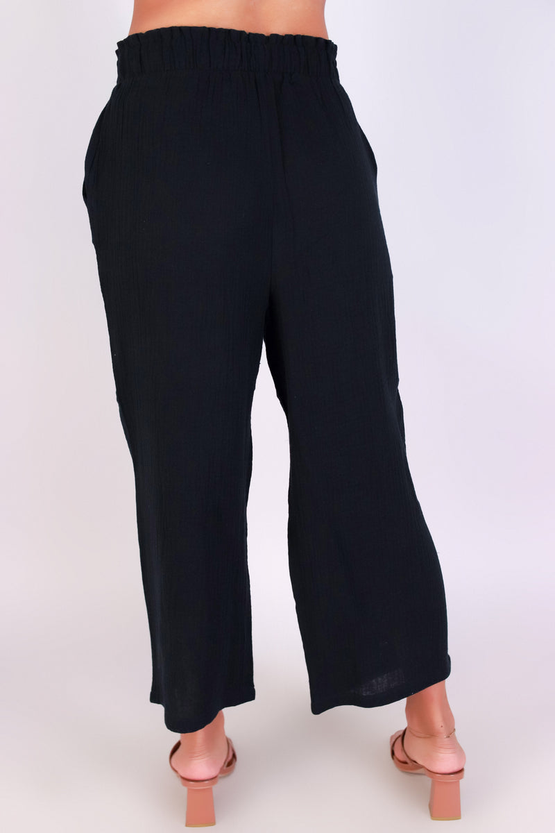 Jeans Warehouse Hawaii - SOLID WOVEN CAPRI&