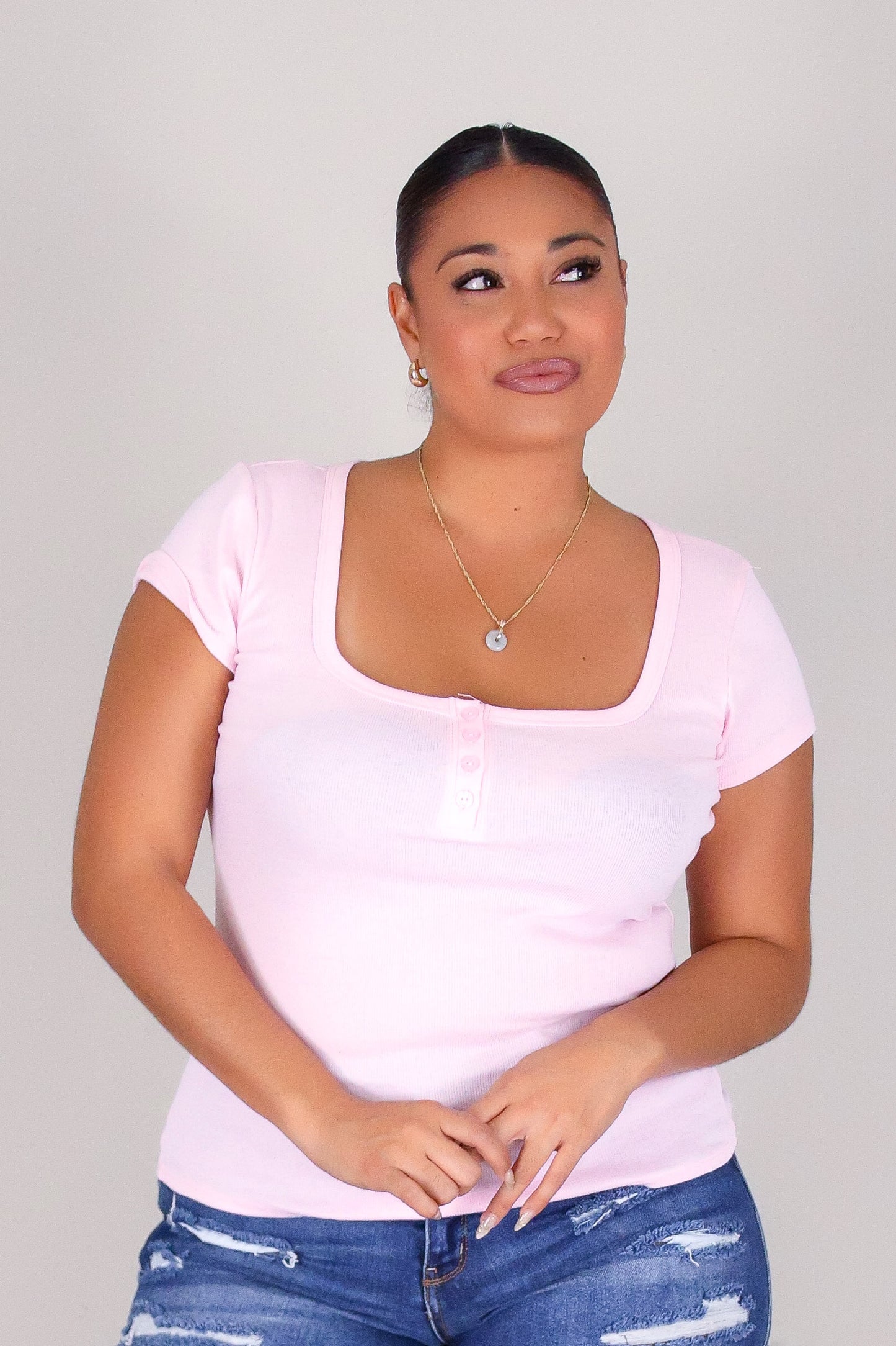 EFFORTLESS SQUARE NECK TOP