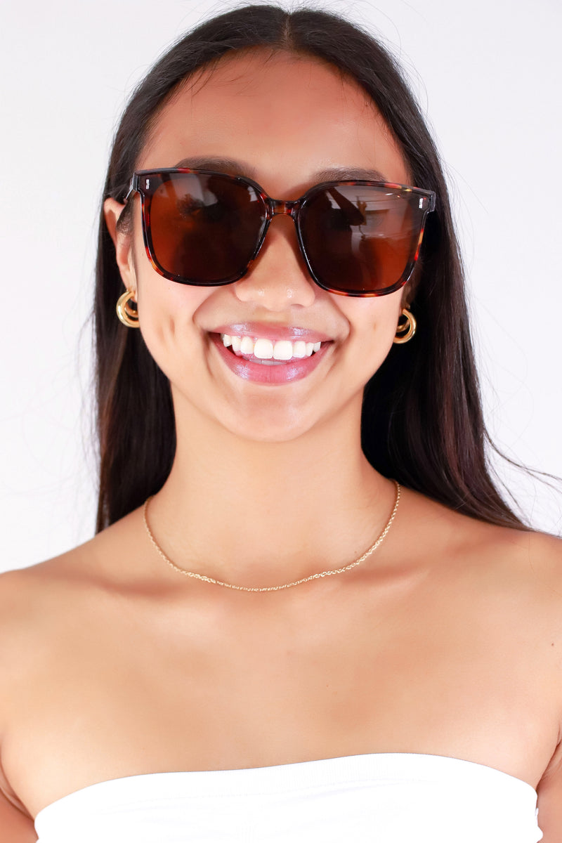 Jeans Warehouse Hawaii - OVERSIZED SUNGLASSES - FIRST CLASS SUNGLASSES | By SUNNY SUNGLASS