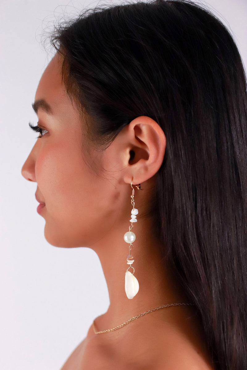 Jeans Warehouse Hawaii - DANGLE - SHELL EARRINGS | By JOIA TRADING