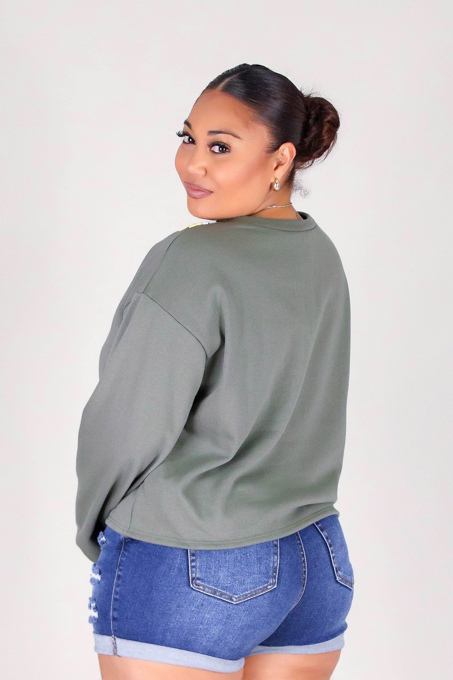 OPEN PUAKENIKENI PIKAKE LEI SWEATER