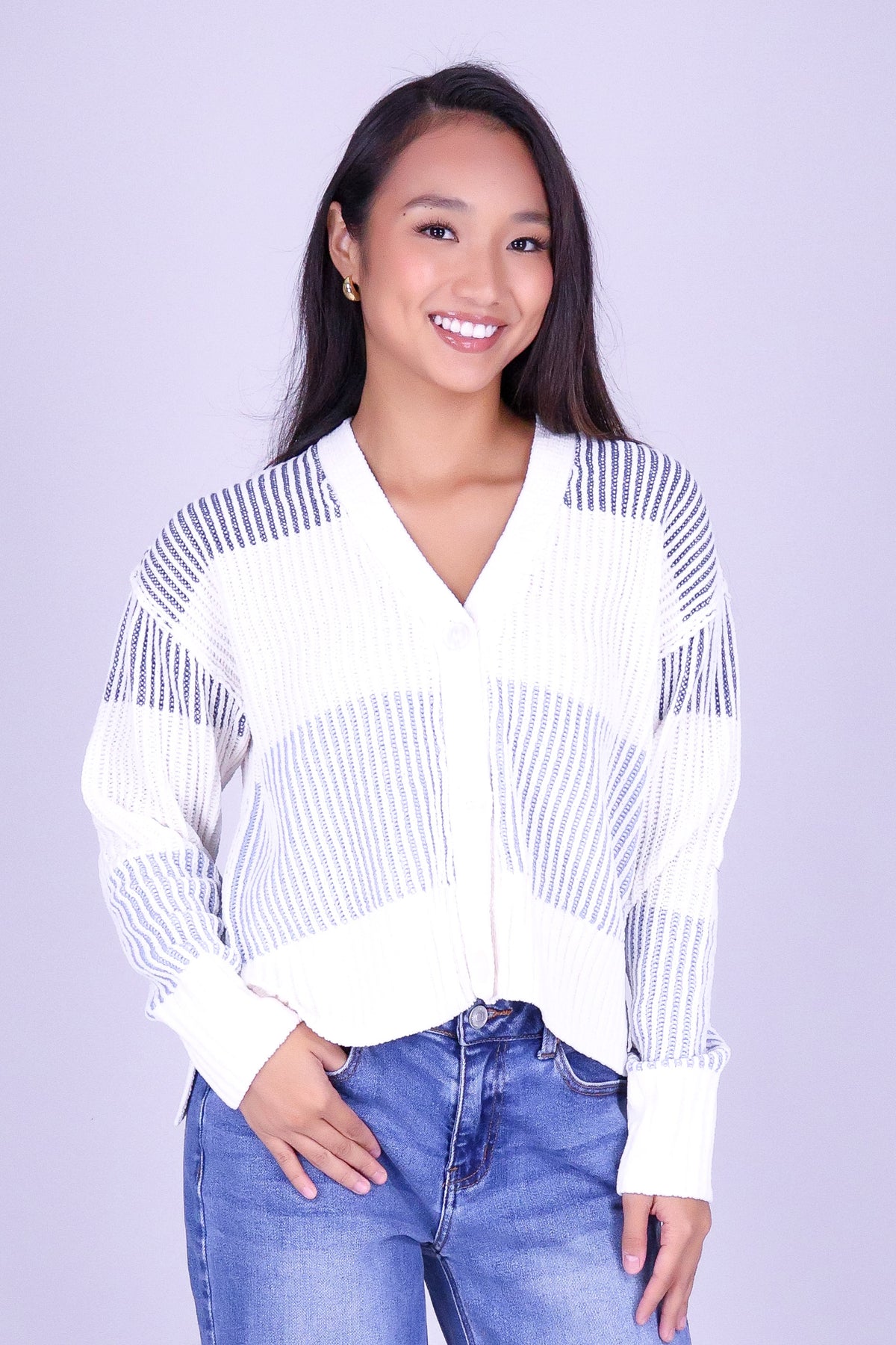 DELICATE MOMENTS CARDIGAN