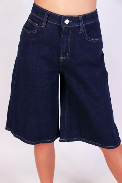 Jeans Warehouse Hawaii - DENIM BERMUDAS - PLAY IT LOOSE JORTS | By I&M JEAN