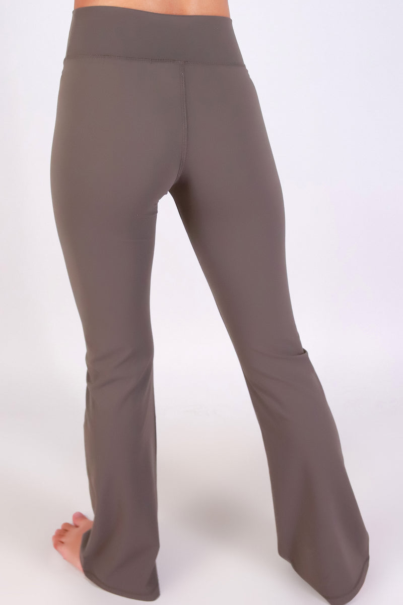 Jeans Warehouse Hawaii - SOLID KNIT PANTS - FLEX & FLARE PANTS | By ACTIVE USA