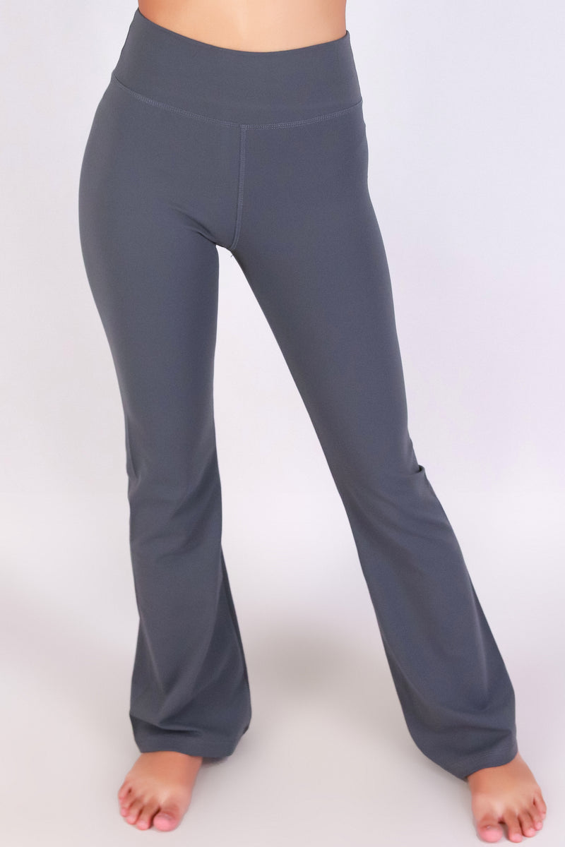 Jeans Warehouse Hawaii - SOLID KNIT PANTS - FLEX & FLARE PANTS | By ACTIVE USA