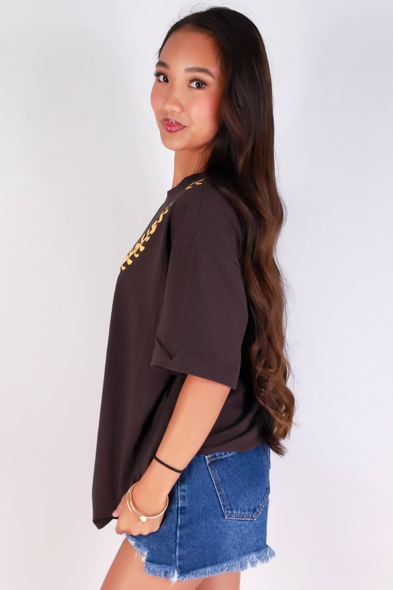 Jeans Warehouse Hawaii - S/S SCREEN - PUAKENIKENI OVERSIZED LEI TEE | By ROCK & ROSE BY CHERIE