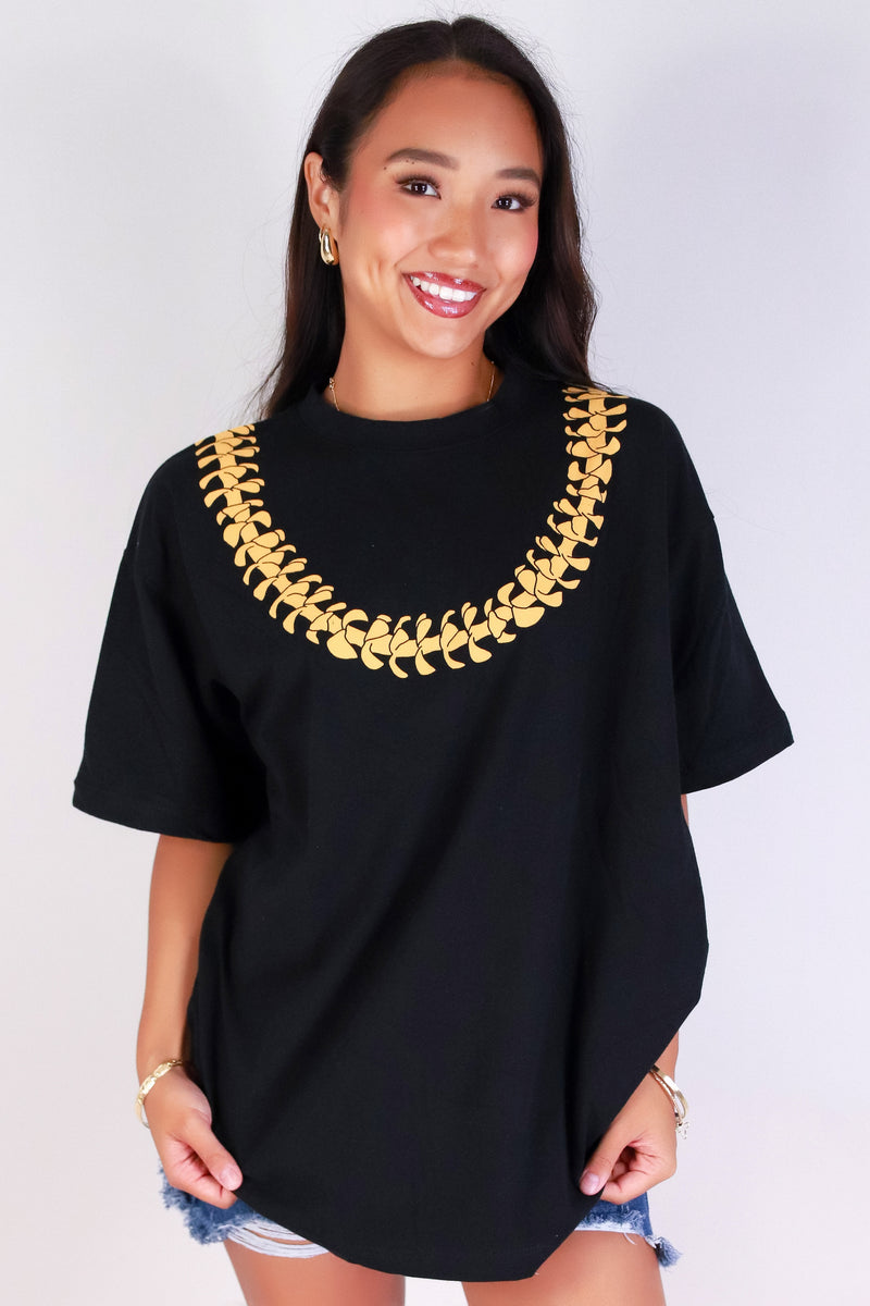 Jeans Warehouse Hawaii - S/S SCREEN - PUAKENIKENI OVERSIZED LEI TEE | By ROCK & ROSE BY CHERIE