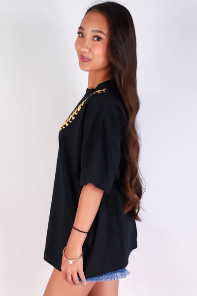 Jeans Warehouse Hawaii - S/S SCREEN - PUAKENIKENI OVERSIZED LEI TEE | By ROCK & ROSE BY CHERIE