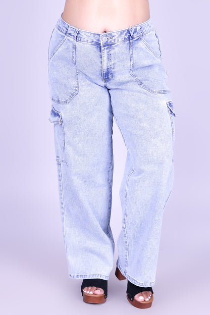 TRUE FORM CARGO JEANS