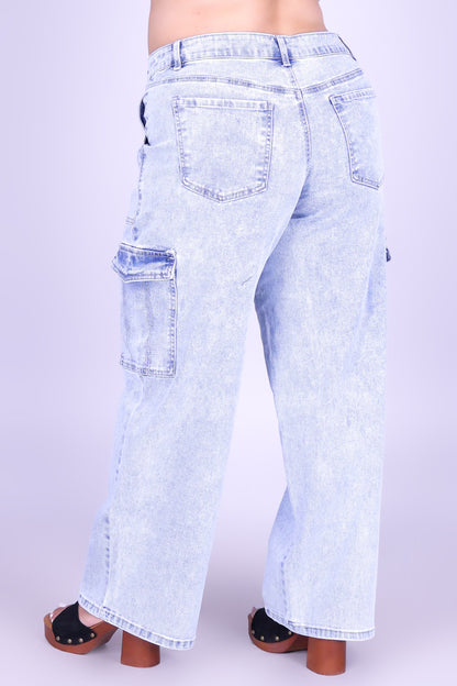 TRUE FORM CARGO JEANS
