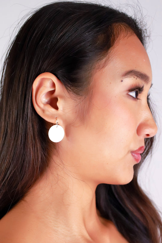 SHELL DANGLE EARRINGS
