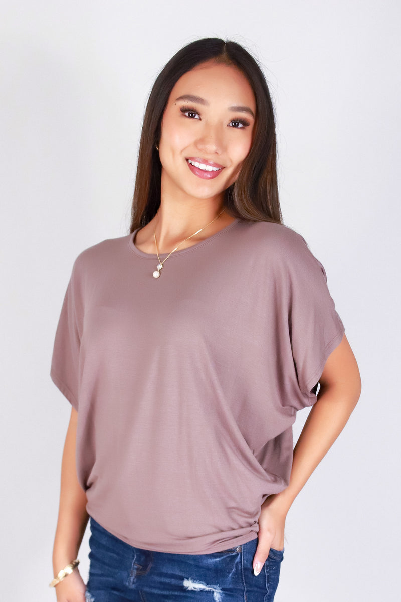 CALLING OUT DOLMAN TOP