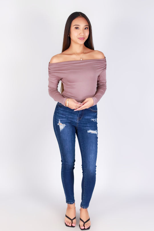 GLOW MOMENT OFF SHOULDER TOP