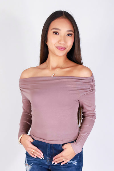 GLOW MOMENT OFF SHOULDER TOP