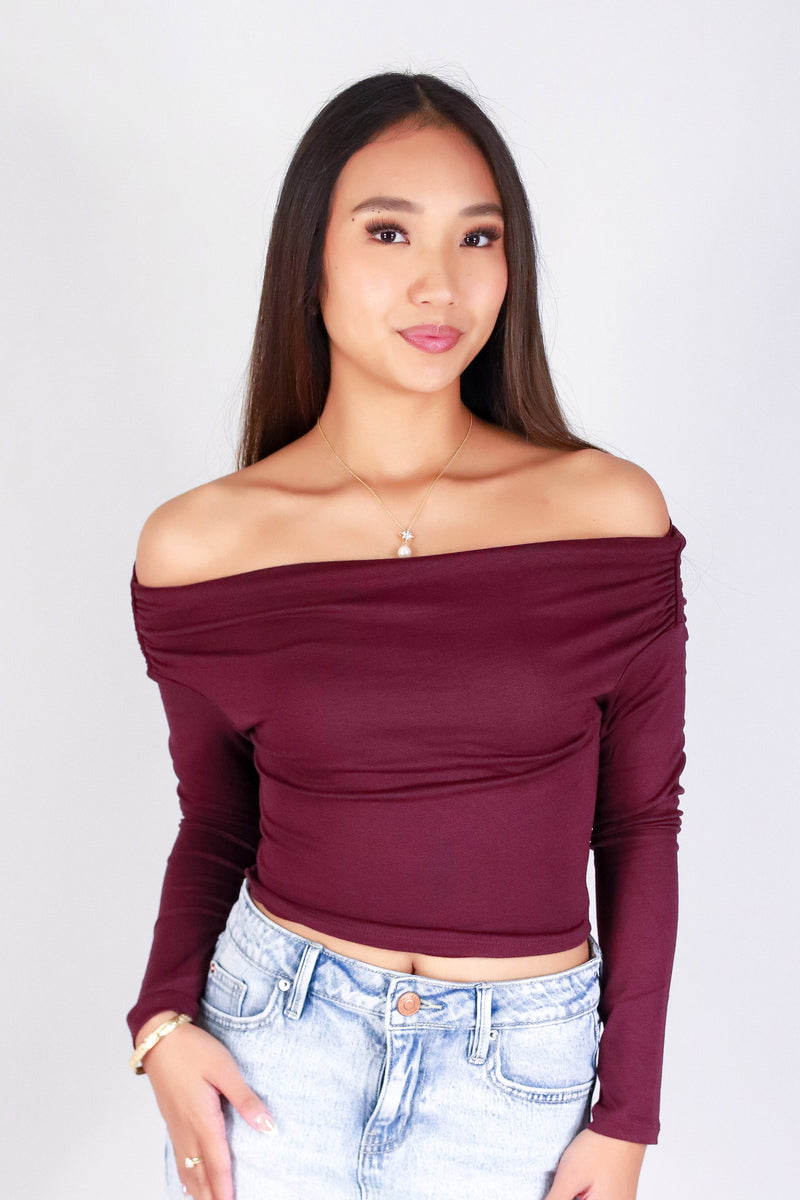 GLOW MOMENT OFF SHOULDER TOP