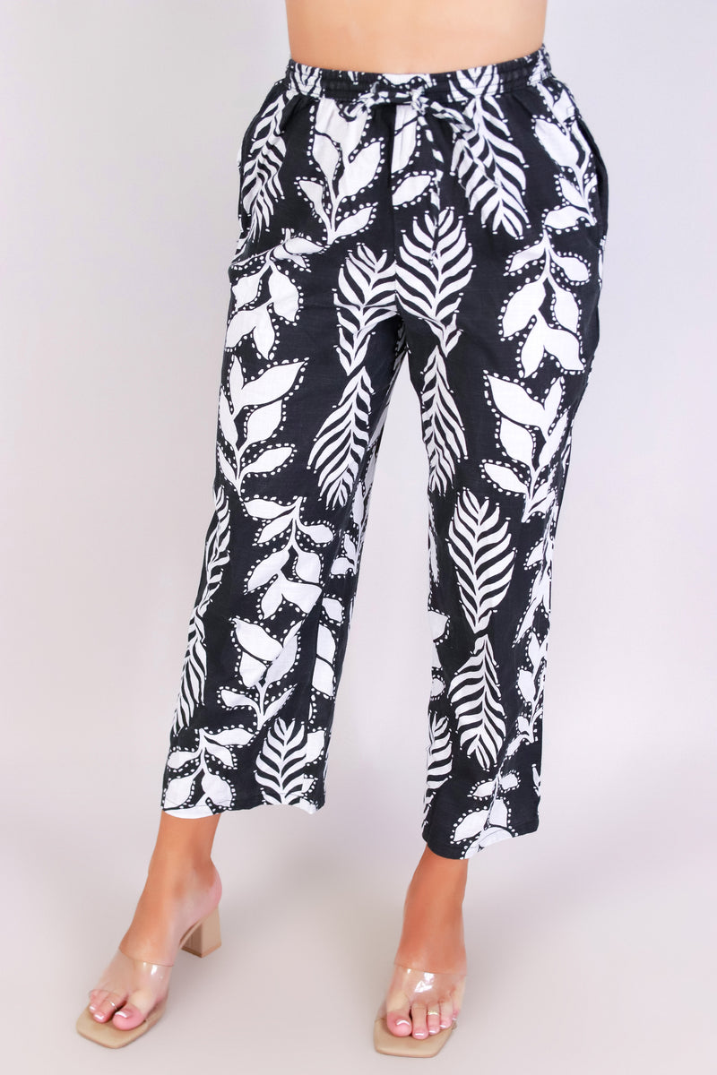 Jeans Warehouse Hawaii - PRINT WOVEN CAPRI&