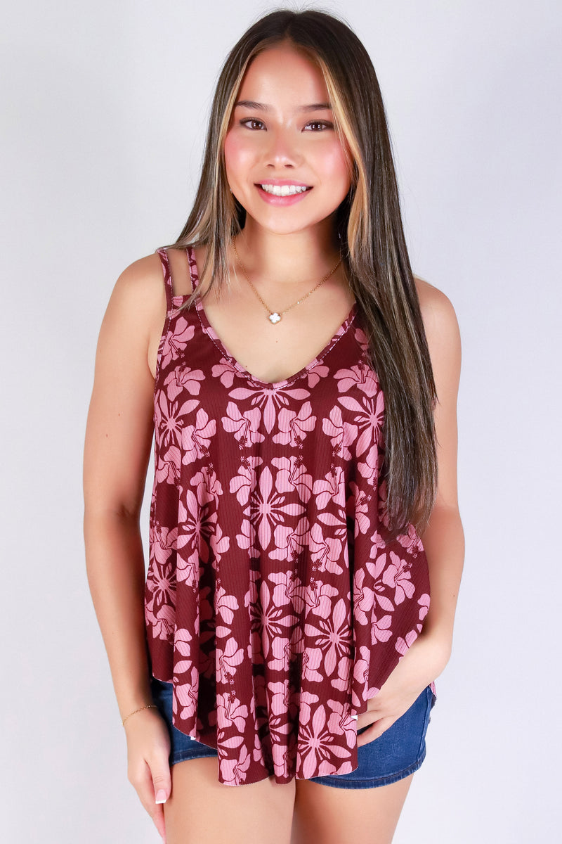 Jeans Warehouse Hawaii - SL PRINT - HIBISCUS QUILT TOP | By LUZ