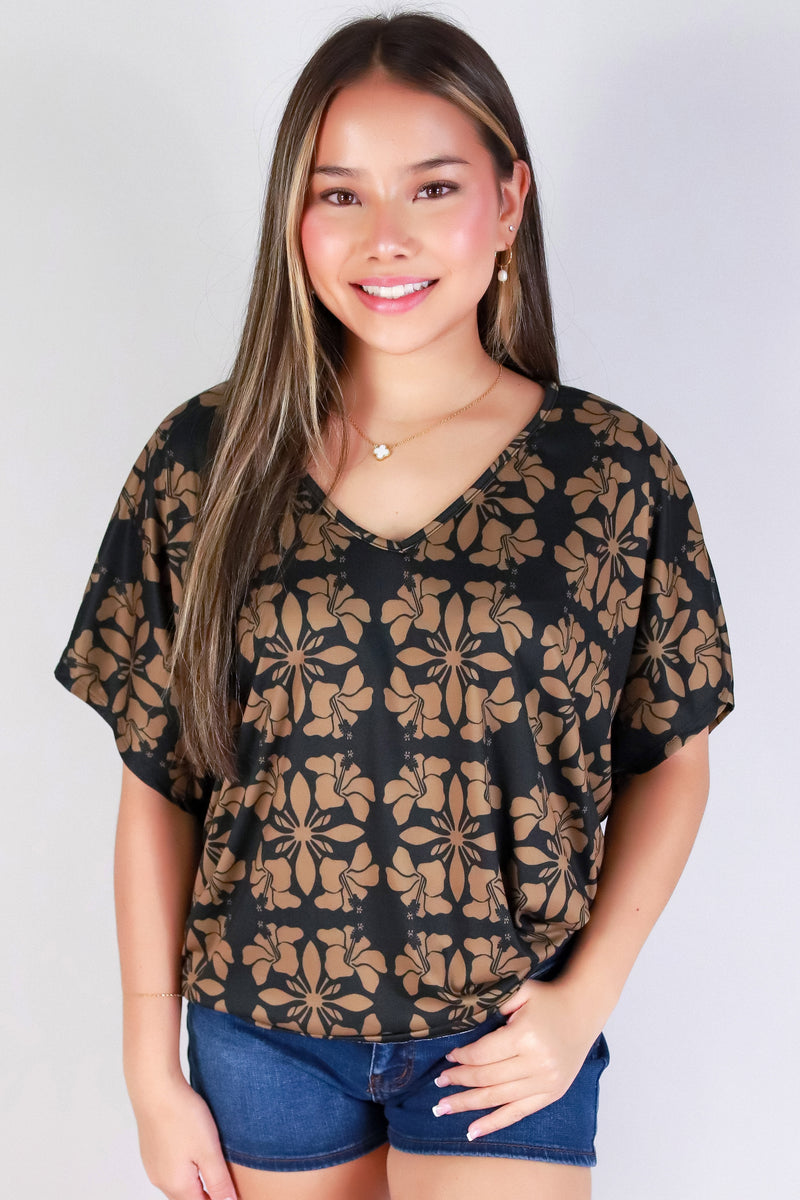 Jeans Warehouse Hawaii - SS PRINT - HIBISCUS QUILT DOLMAN TOP | By LUZ