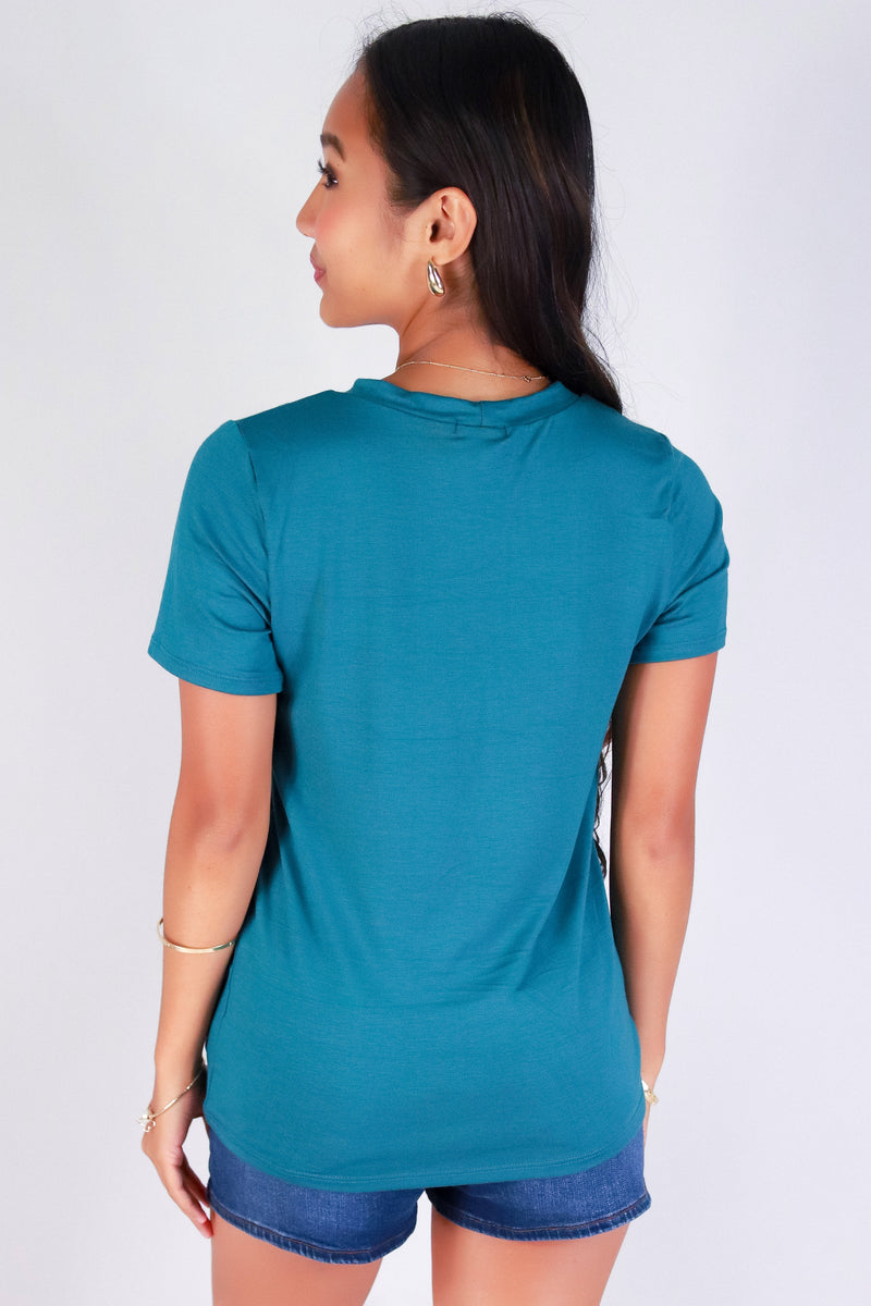 Jeans Warehouse Hawaii - S/S SCREEN - SONG OF INDIA LEI TEE | By LUZ