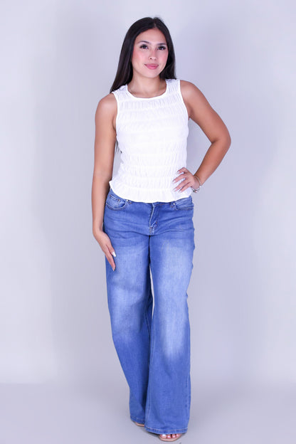 SLEEK LAYER SMOCKED TOP