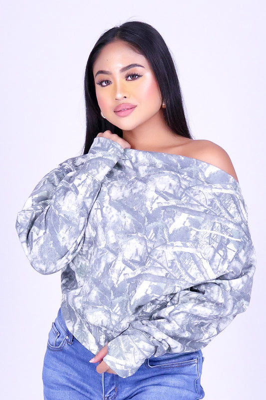 DEEP WOODS OFF SHOULDER SWEATER