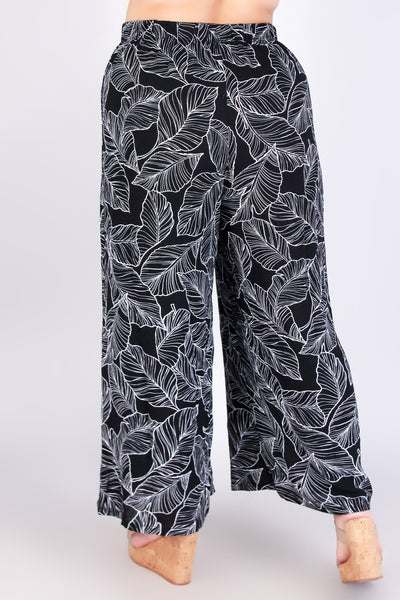 TROPICAL LEAF CAPRI'S