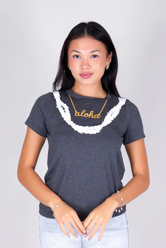 ALOHA PIKAKE NECKLACE TEE