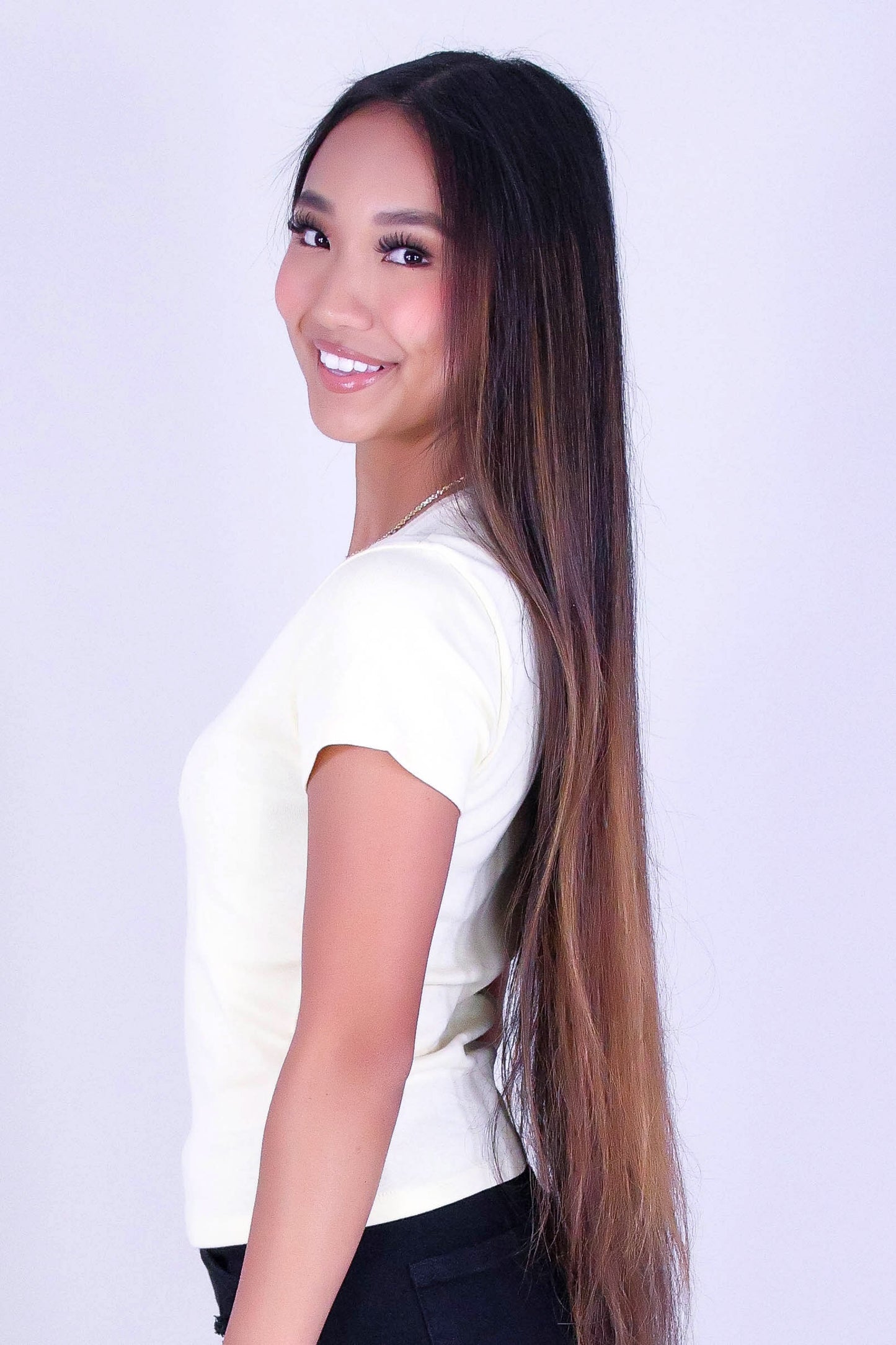 SWEET BLOOM CUTOUT TEE