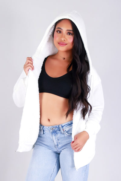 WEEKEND FLUFF SHERPA JACKET