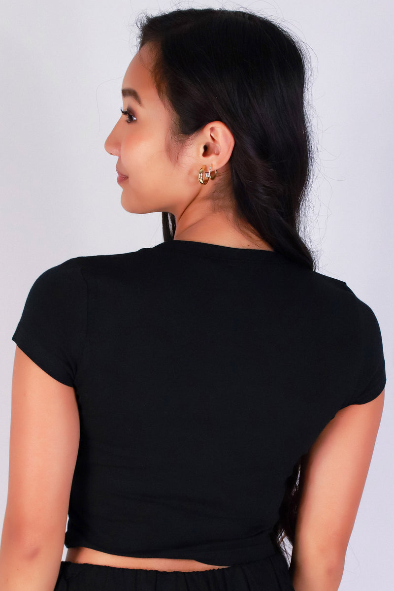 Jeans Warehouse Hawaii - S/S SOLID BASIC - PART OF THE CREW TOP | By ROSIO