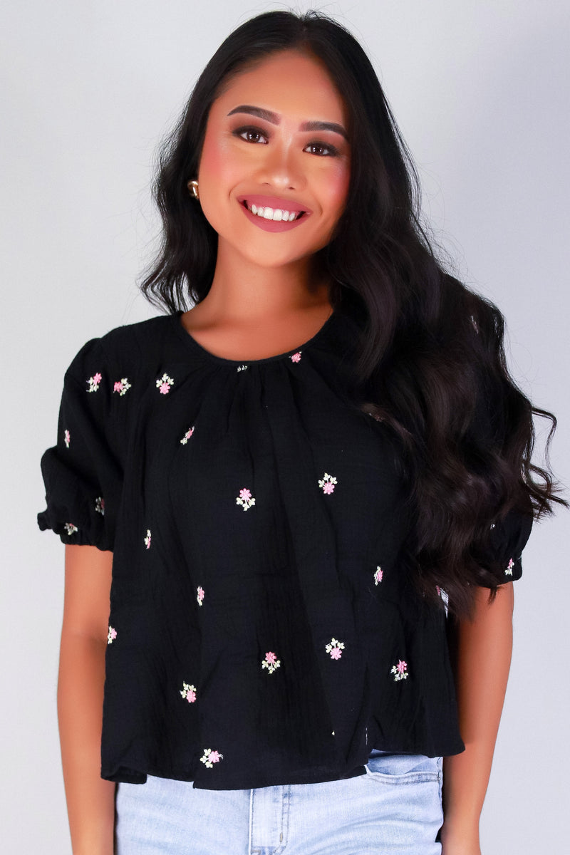 Jeans Warehouse Hawaii - S/S PRINT WOVEN CASUAL TOPS - BED OF FLOWERS TOP | By HYFVE