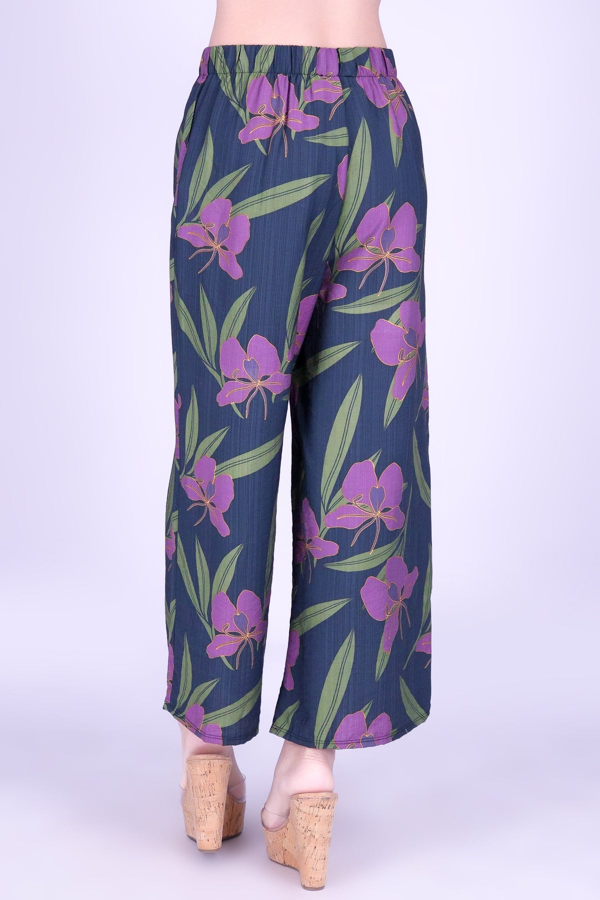 GINGER CAPRI'S