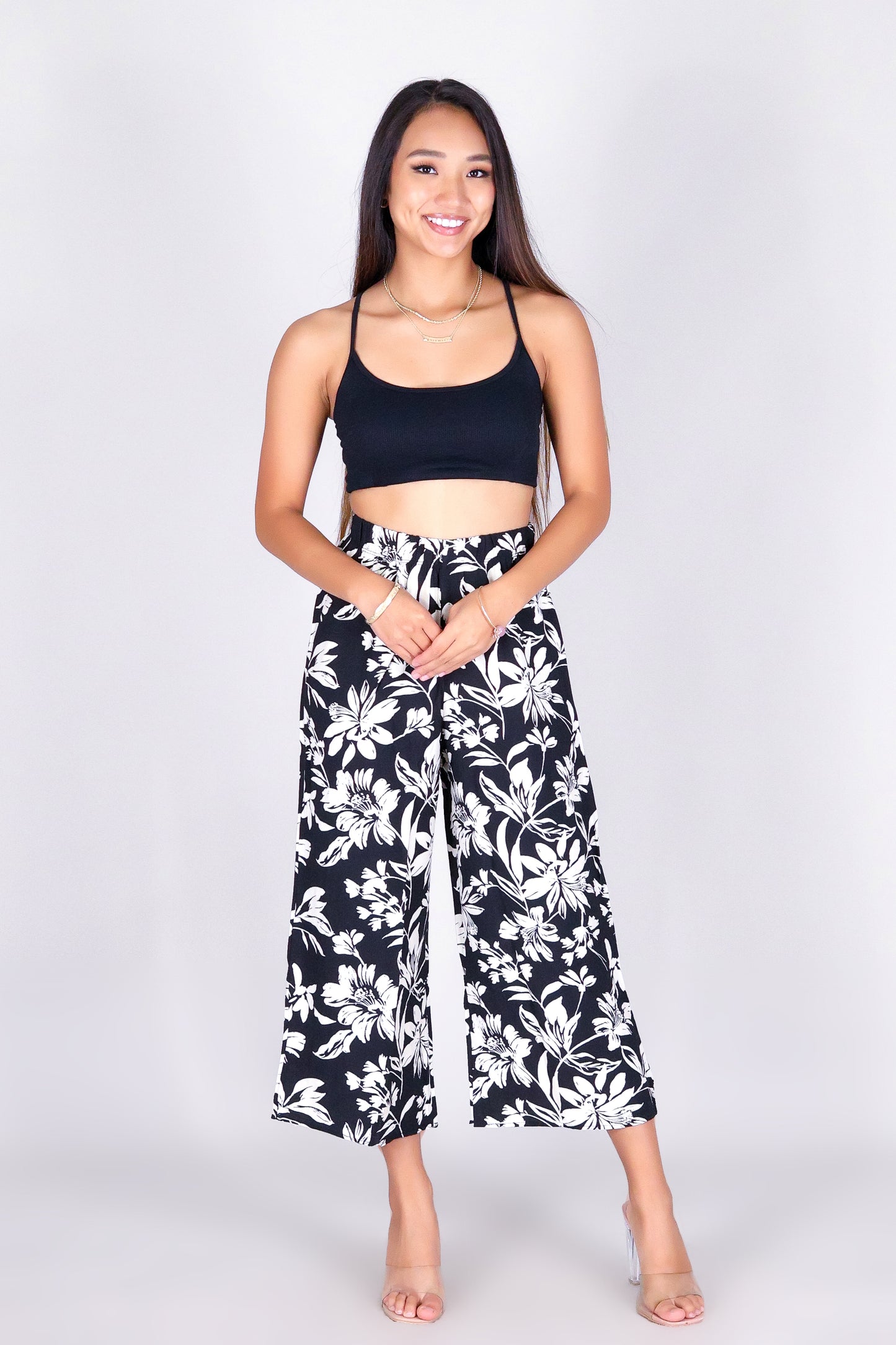 PETAL PARADISE CAPRI'S