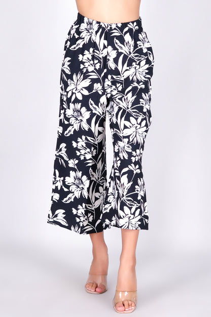 PETAL PARADISE CAPRI'S