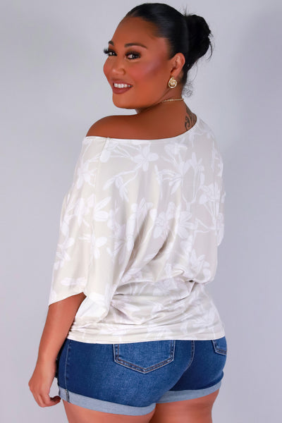 Jeans Warehouse Hawaii - PLUS PRINTED S/S - PLUMERIA TREE DOLMAN TOP | By LUZ