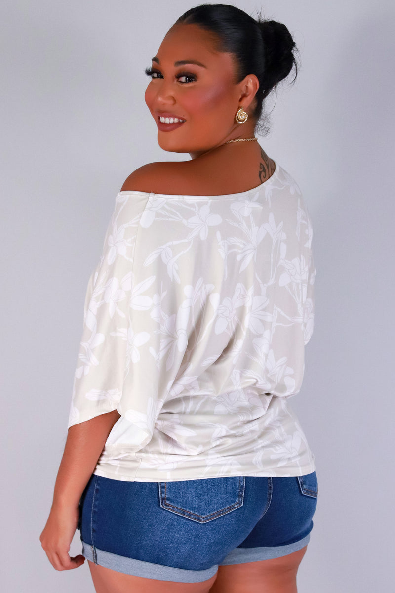 Jeans Warehouse Hawaii - PLUS PRINTED S/S - PLUMERIA TREE DOLMAN TOP | By LUZ