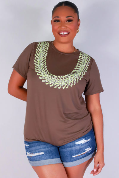 Jeans Warehouse Hawaii - PLUS S/S SCREENS - SONG OF INDIA LEI TEE | By LUZ