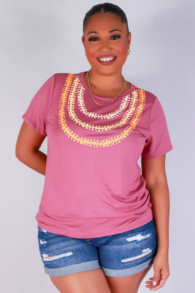 Jeans Warehouse Hawaii - PLUS S/S SCREENS - PUAKENIKENI 3 STRAND LEI TEE | By LUZ