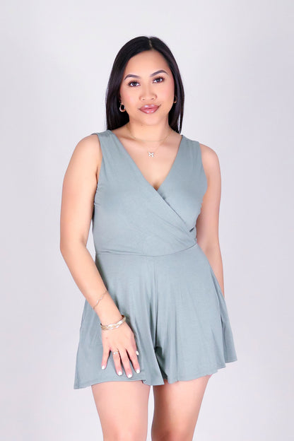 ALL DAY CHIC ROMPER