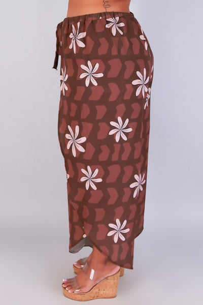 Jeans Warehouse Hawaii - PLUS PRINT WOVEN CAPRI'S - TIARE SHELL CAPRI'S | By LUZ